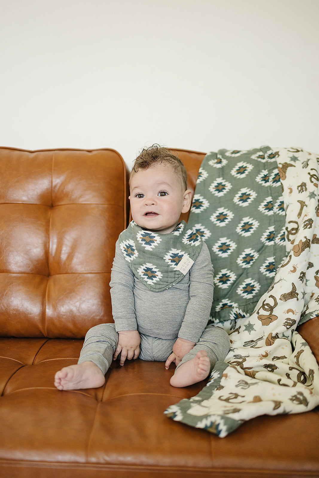 Western Desert Muslin Bib