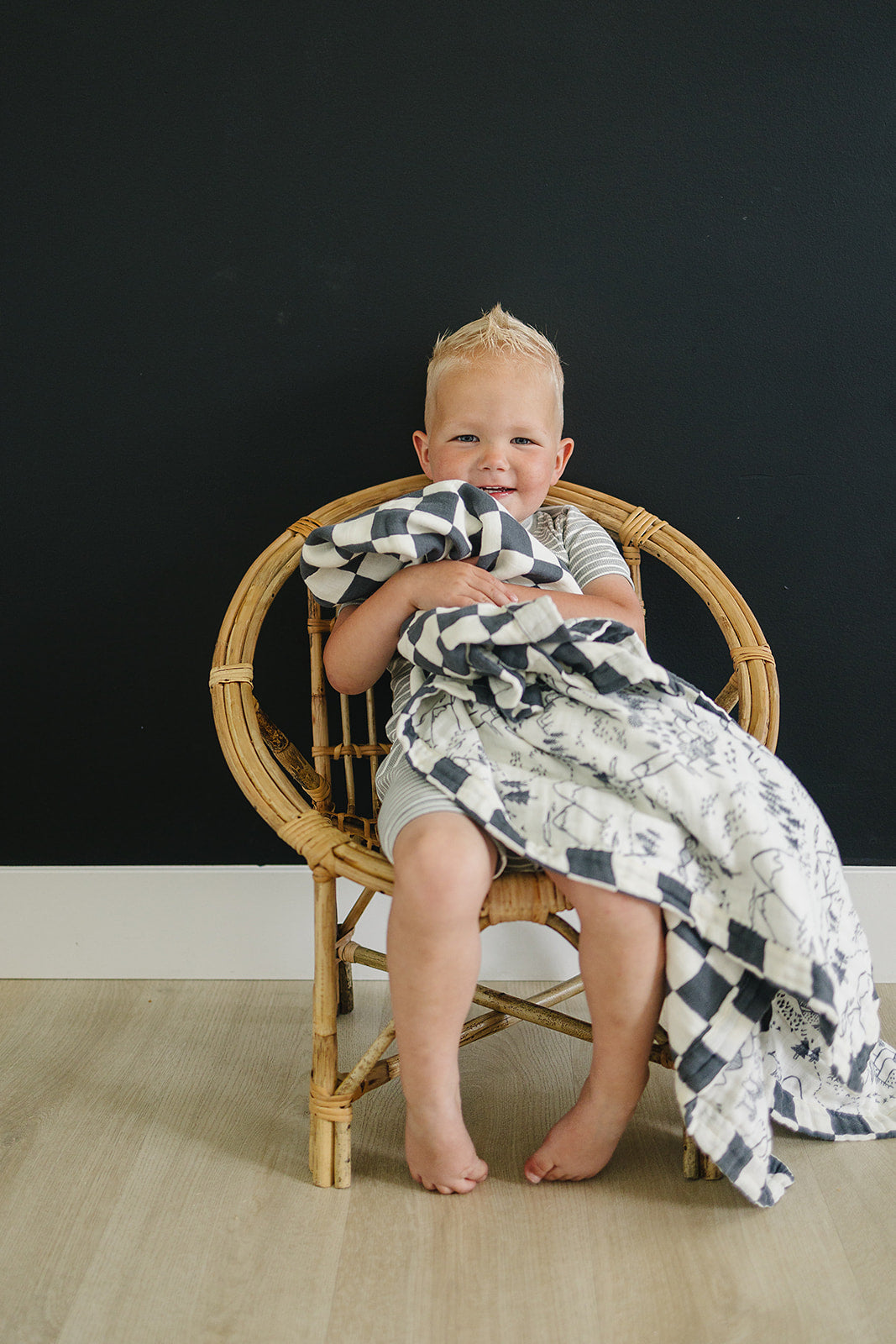 Charcoal Checkered Muslin Quilt with summit mountain print by Mebie Baby