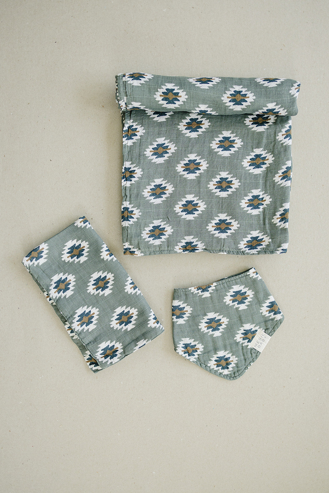 Western Desert Muslin Bib
