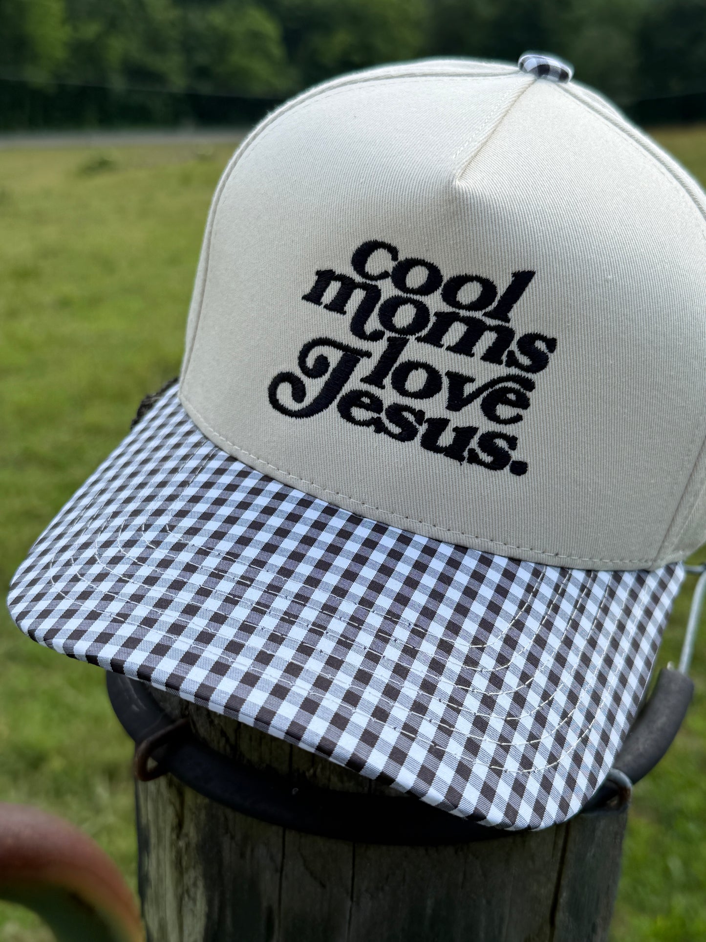 Cool Moms Love Jesus Hat