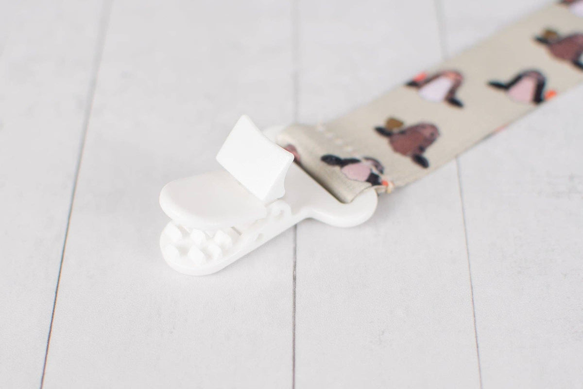 Cattle Buddies Paci Clip