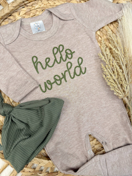 Gender Neutral Newborn Announcement Outfit